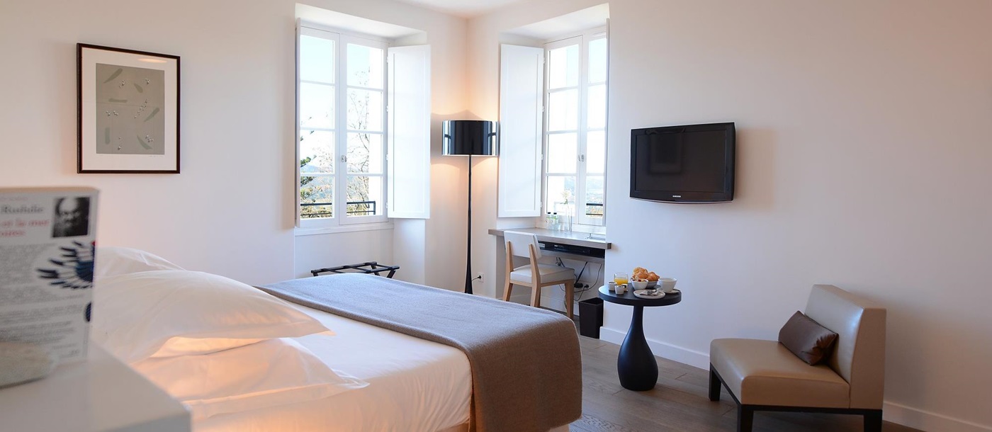 bedroom at Hotel U Palazzu Serenu in Corxica, France