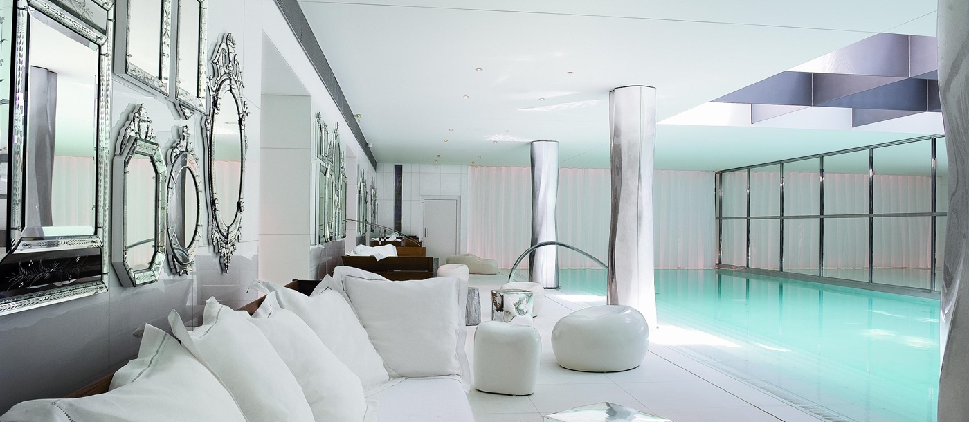 Spa and indoor swimming pool in Le Royal Monceau, France