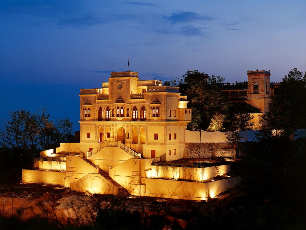 Ananda in the Himalayas illuminated by night