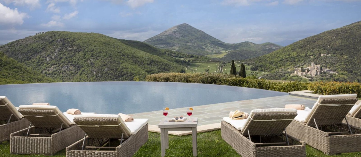 Pool view from sun loungers at Villa Arpeggio, Umbria 
