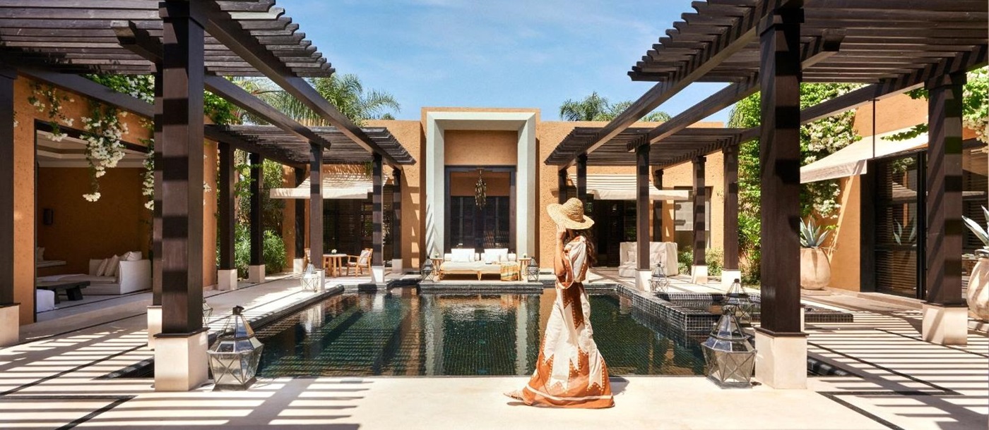 Outdoor area of a pool villa at Mandarin Oriental Marrakech