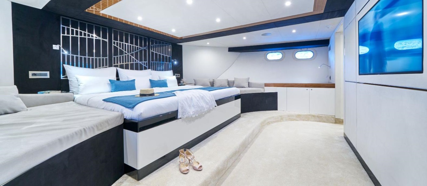 Master bedroom onboard Acapella gulet in Croatia