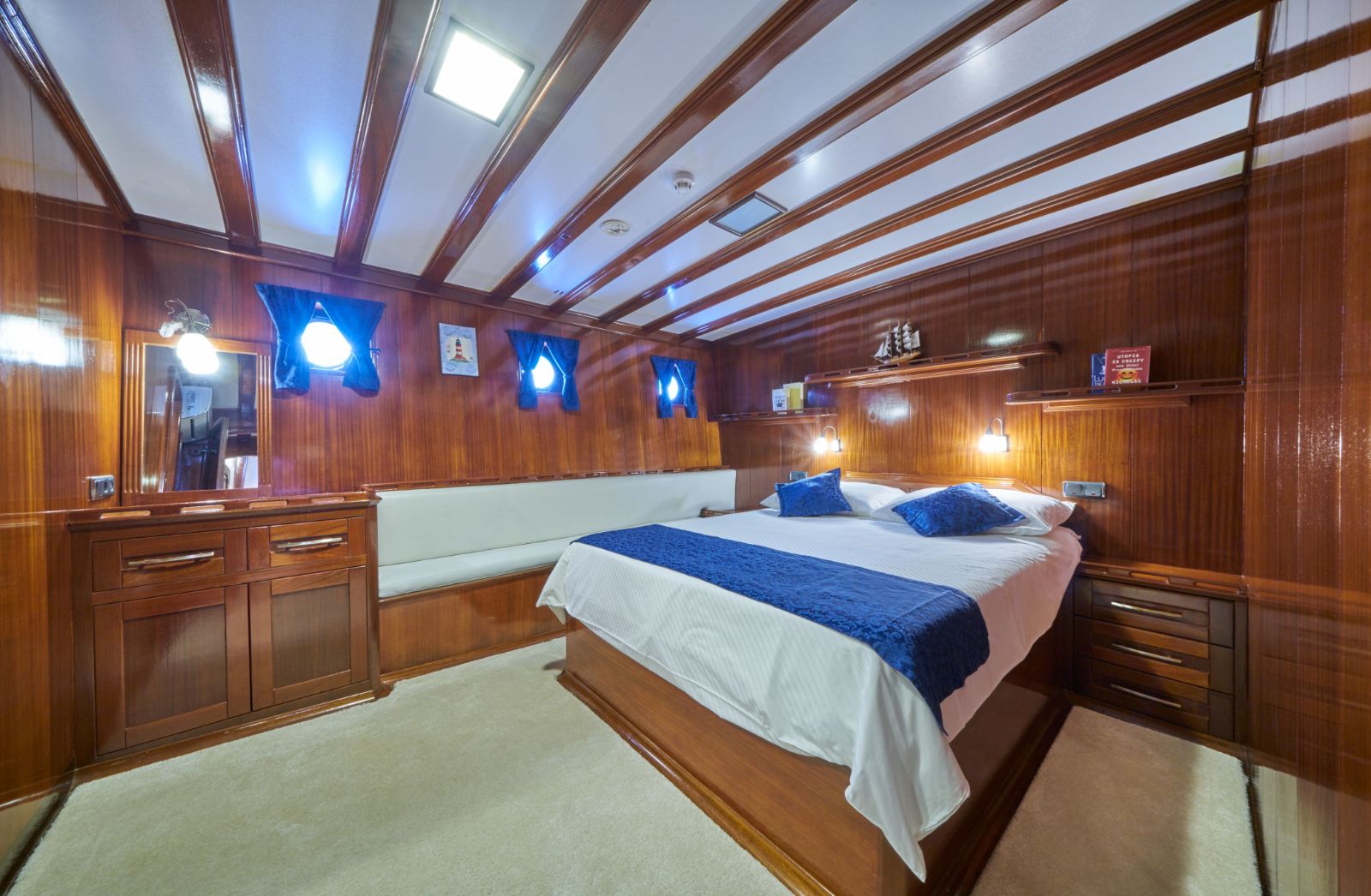 Double cabin onboard the Stella Maris gulet in Croatia