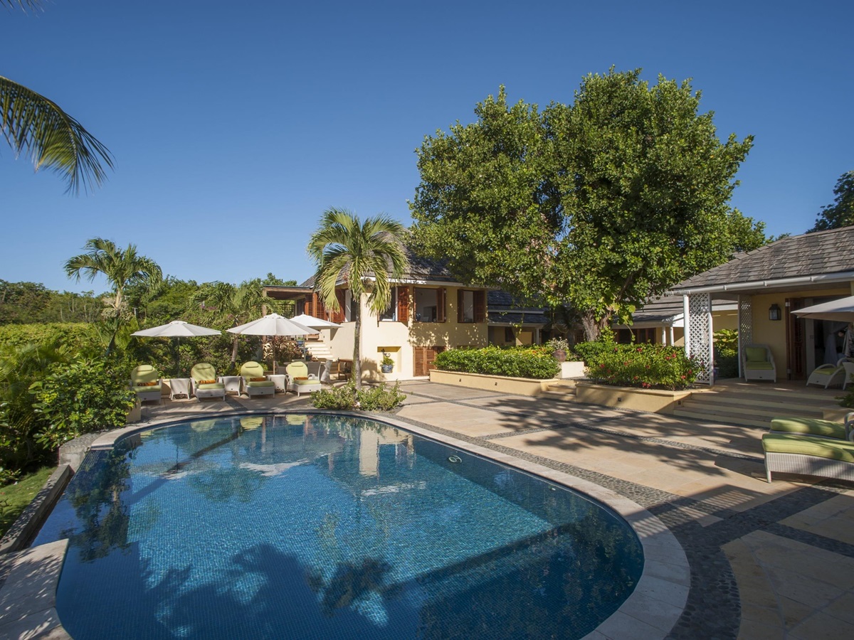 pool area at Bannaquit, Antigua