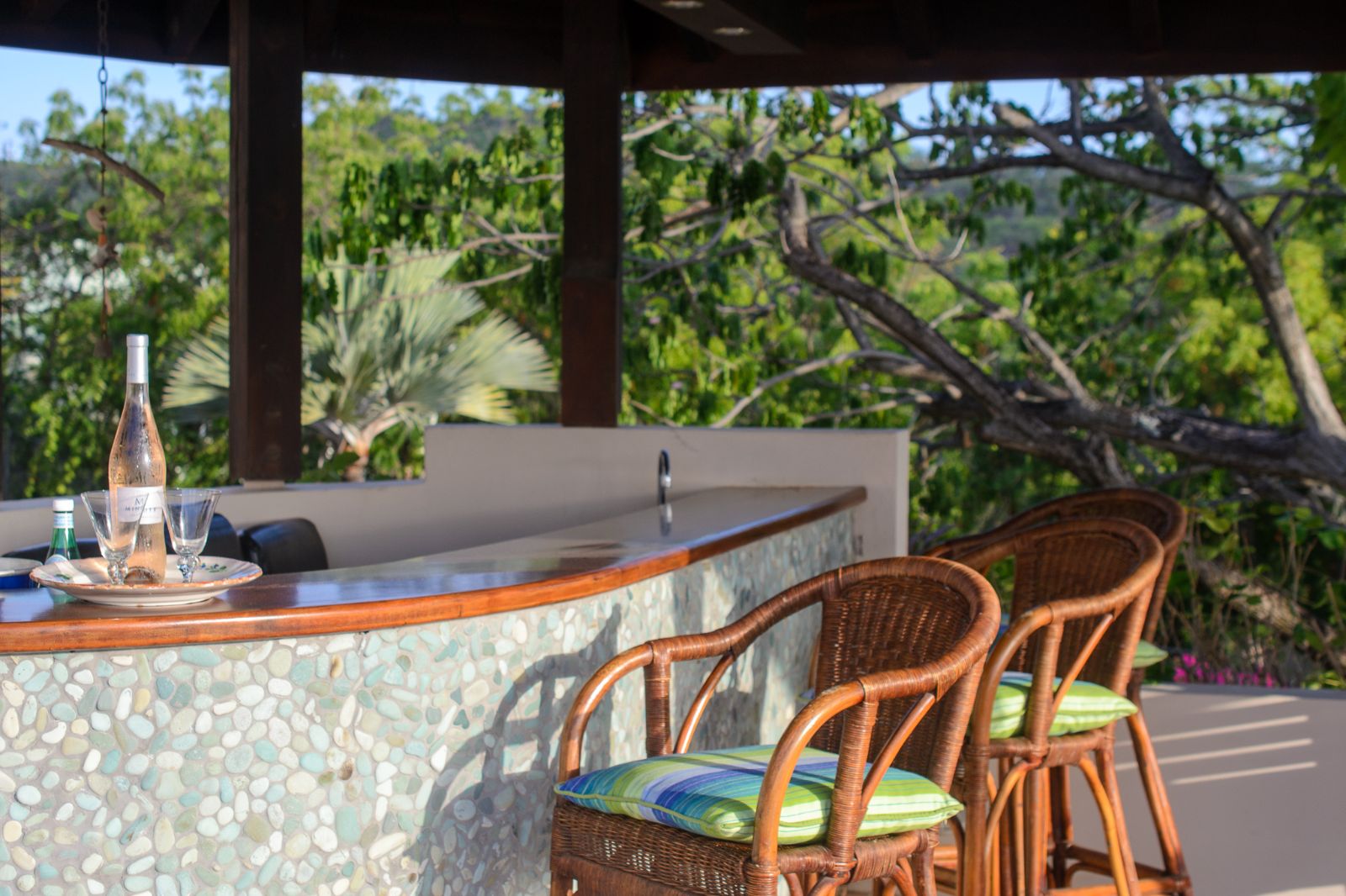bluff-point-antigua-bar