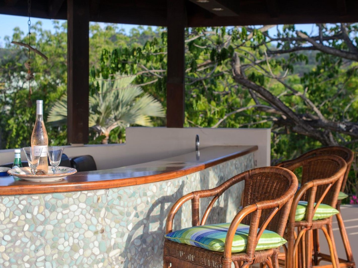 bluff-point-antigua-bar
