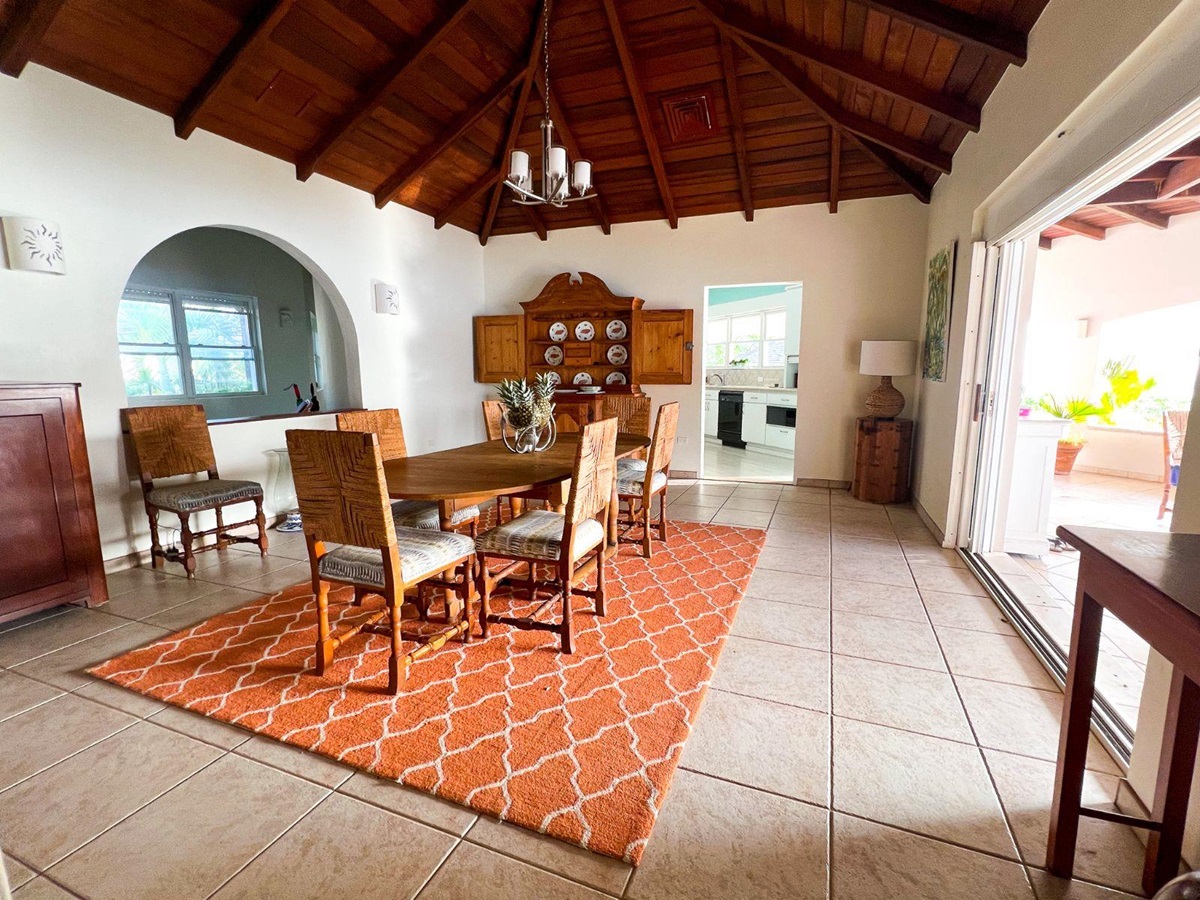 bluff-point-antigua-dining-room
