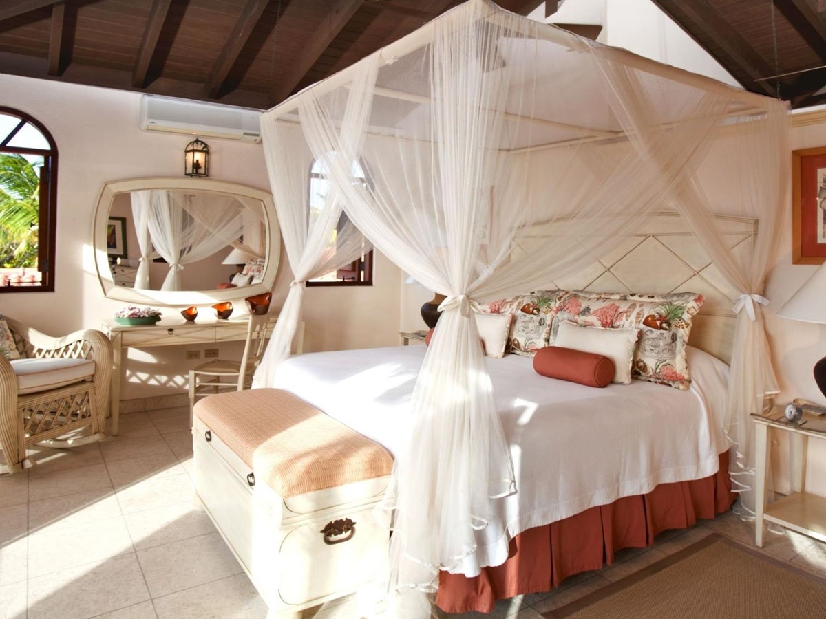 Master bedroom of Hummingbird, Jumby Bay, Antigua