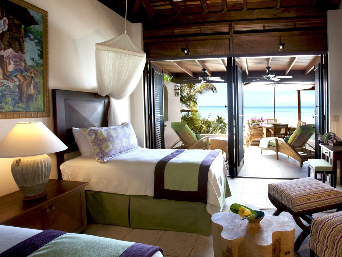 Double bedroom at Hummingbird, Jumby Bay, Antigua