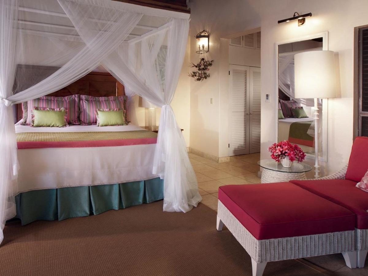 Guest room of Hummingbird, Jumby Bay, Antigua