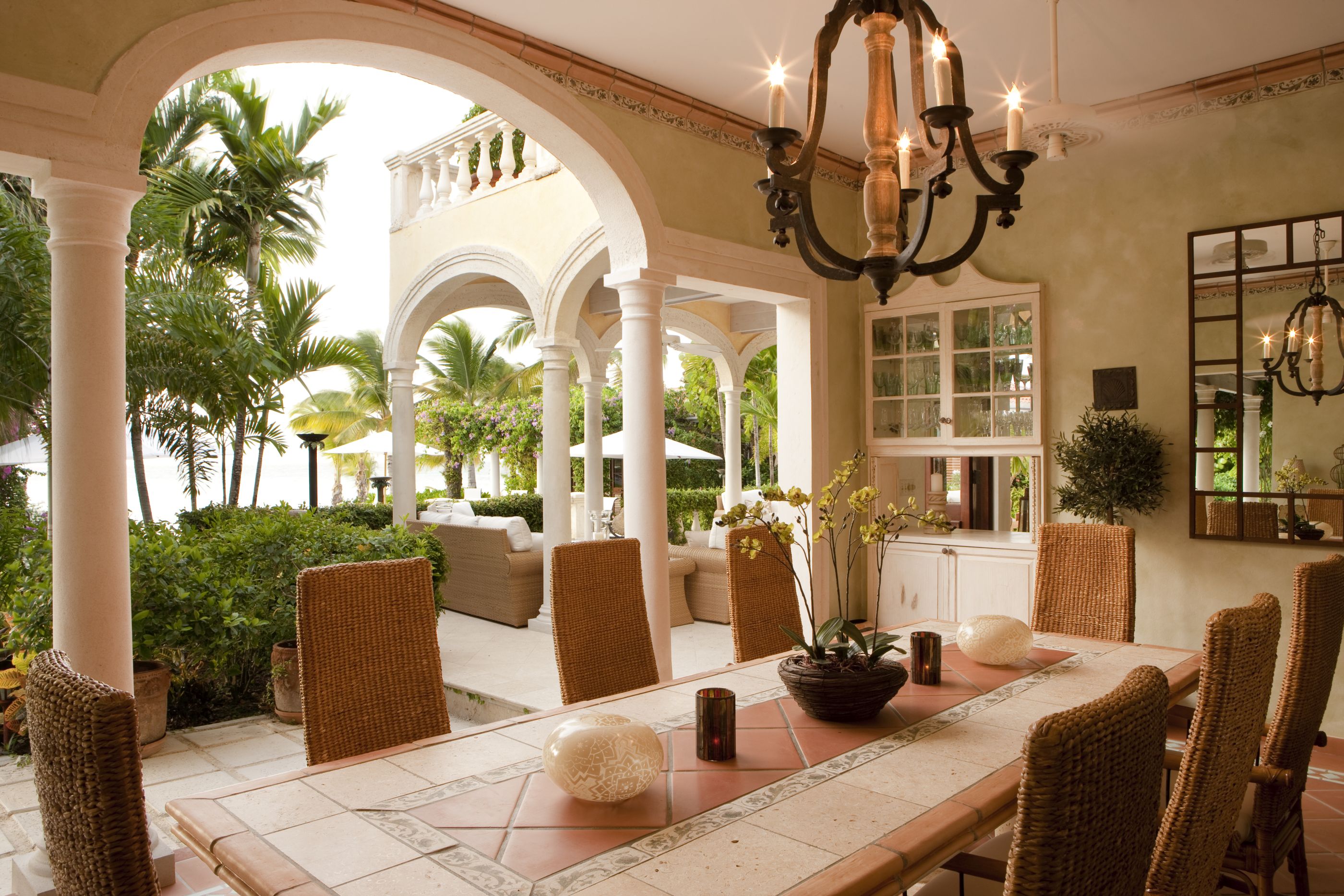 Dining table at La Casa, Antigua