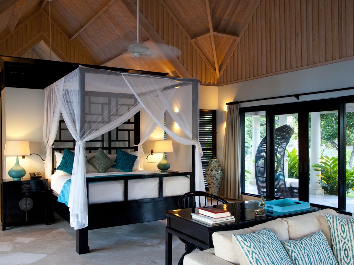 DOuble bedroom at Lazy Lizard, Antigua