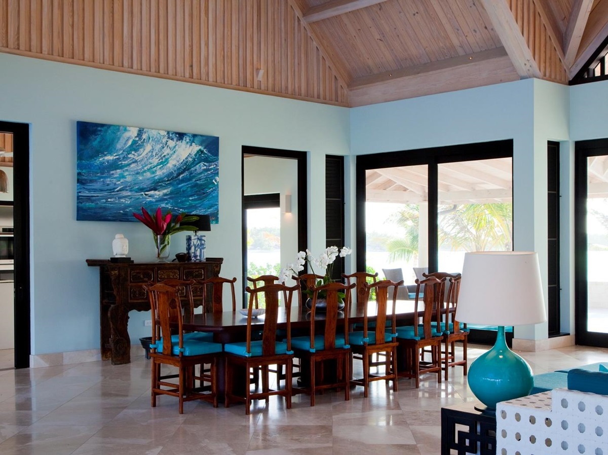 the interior of lazy lizard, antigua