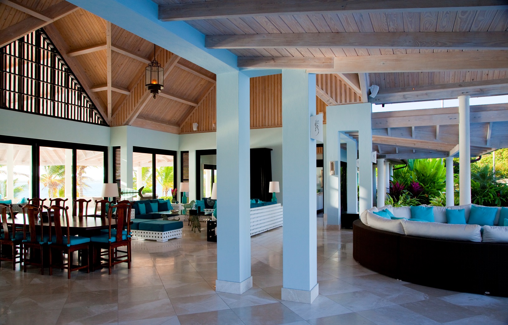 the open plan of lazy lizard, antigua