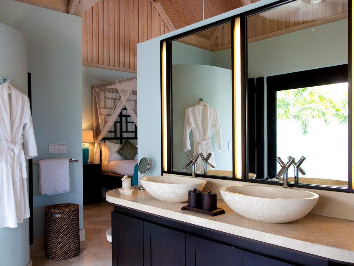 basins of a bathroom in lazy lizard, antigua