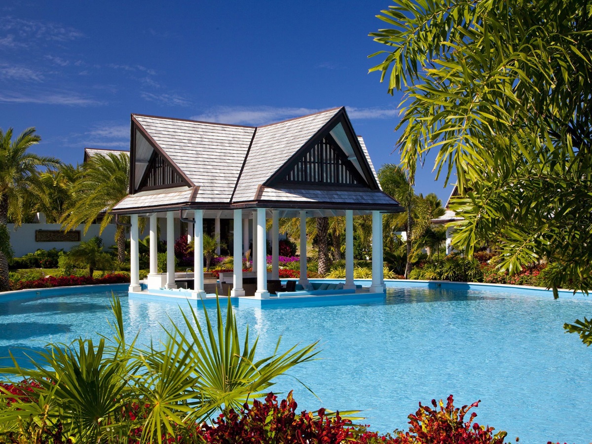 The swimming pool of Lazy Lizard, Antigua