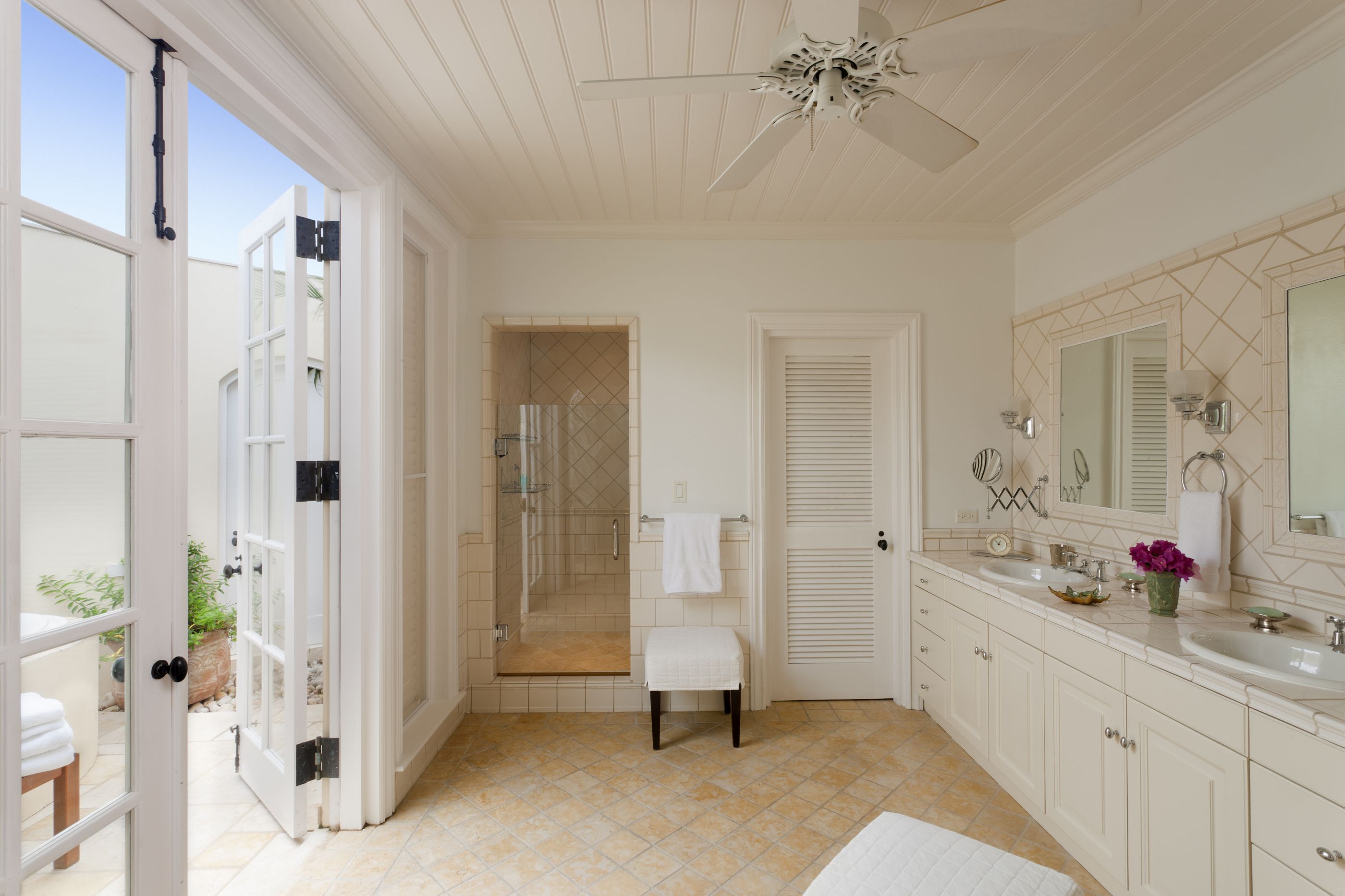 Bathroom of Oleander, Antigua