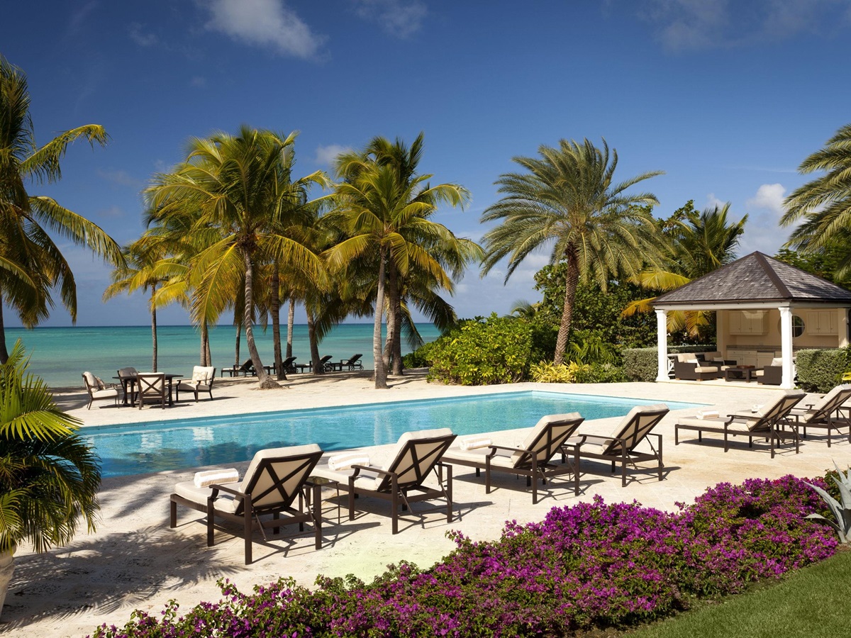 Swimming pool of Oleander, Antigua