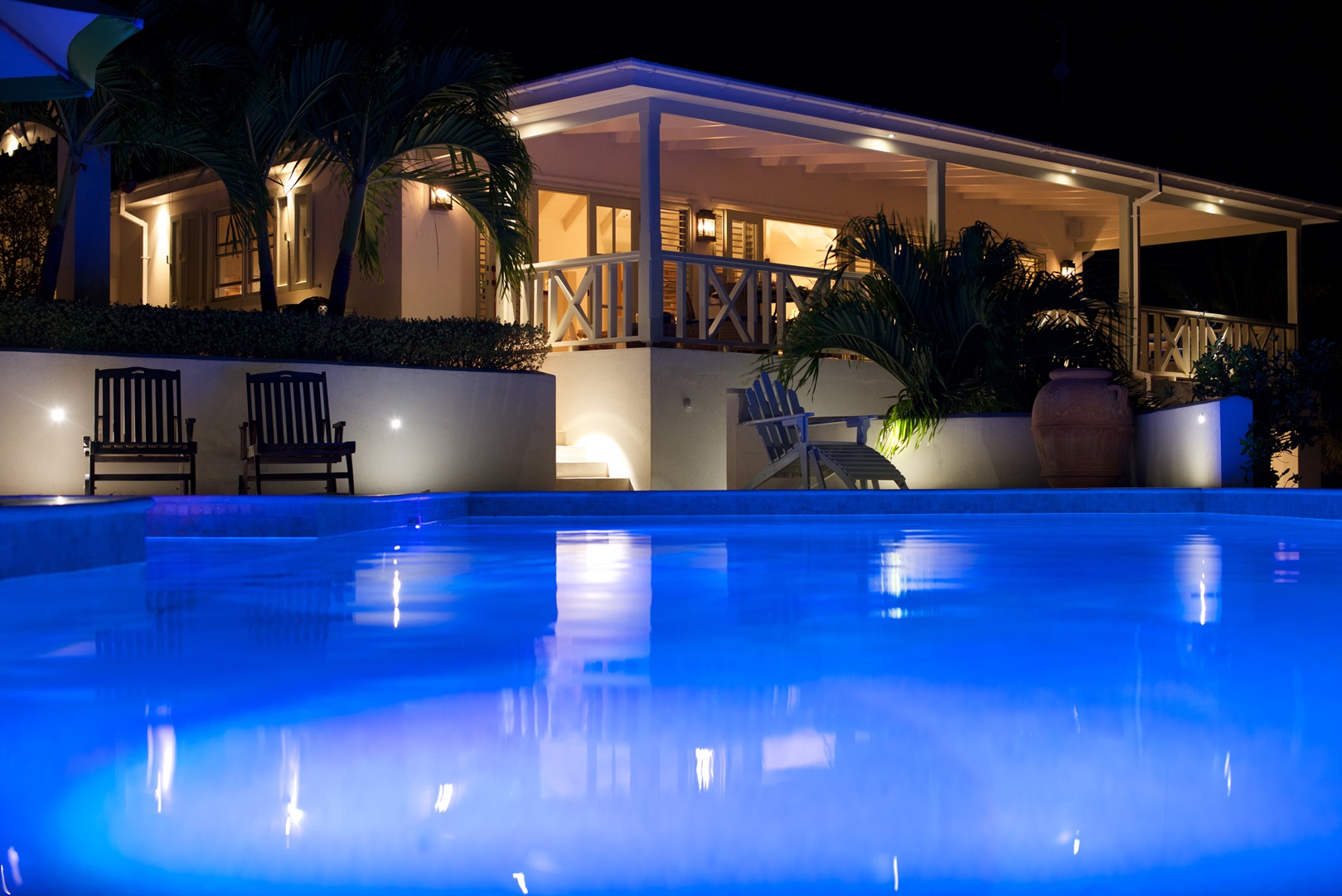 The swimming pool at night of Pigeon Beach House, Antigua