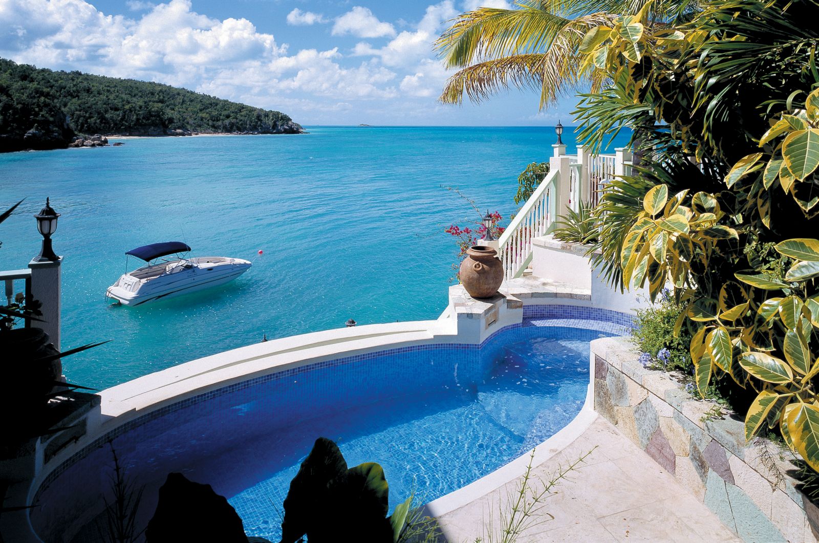 Plunge pool at  Rock Cottage - Antigua