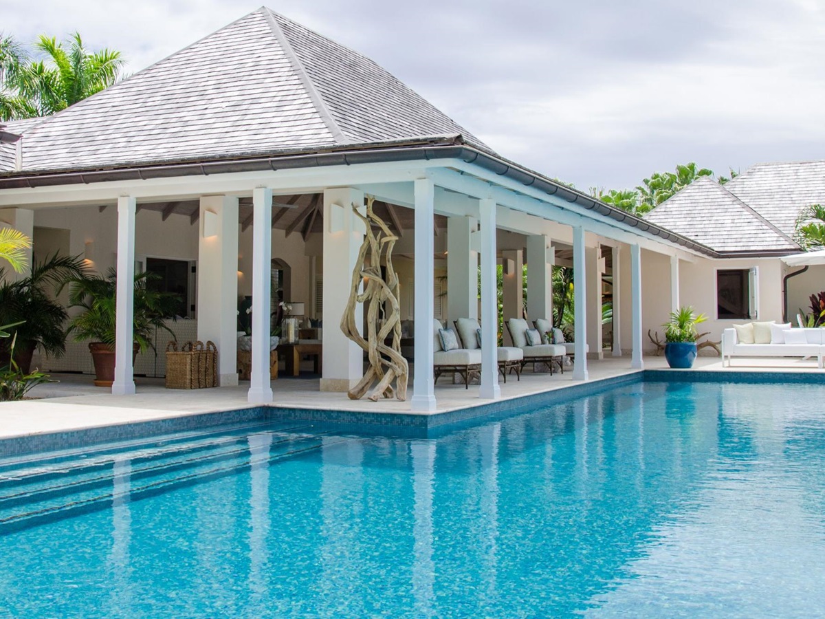 Swimming pool of Sandpiper Beach House, Antigua