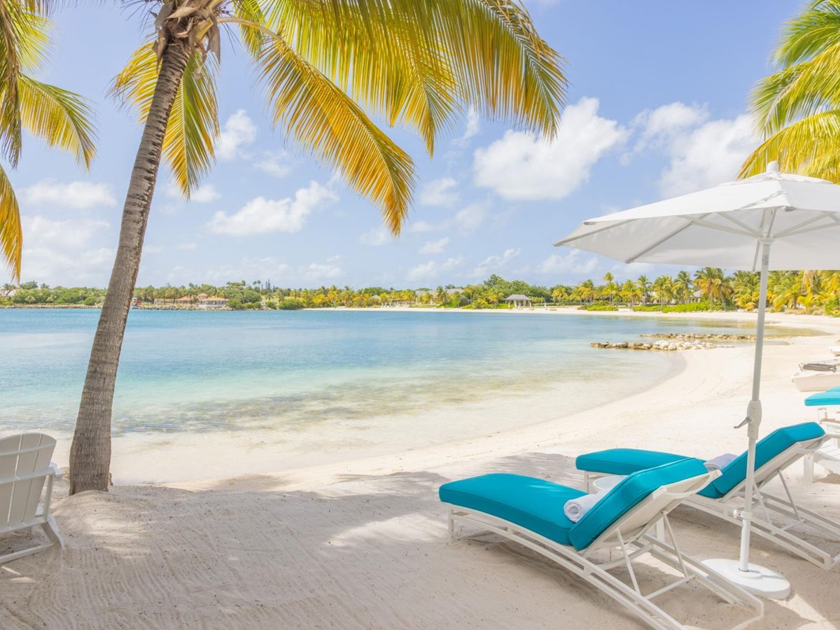Beach at Sandy Cove, Jumby Bay in Antigua
