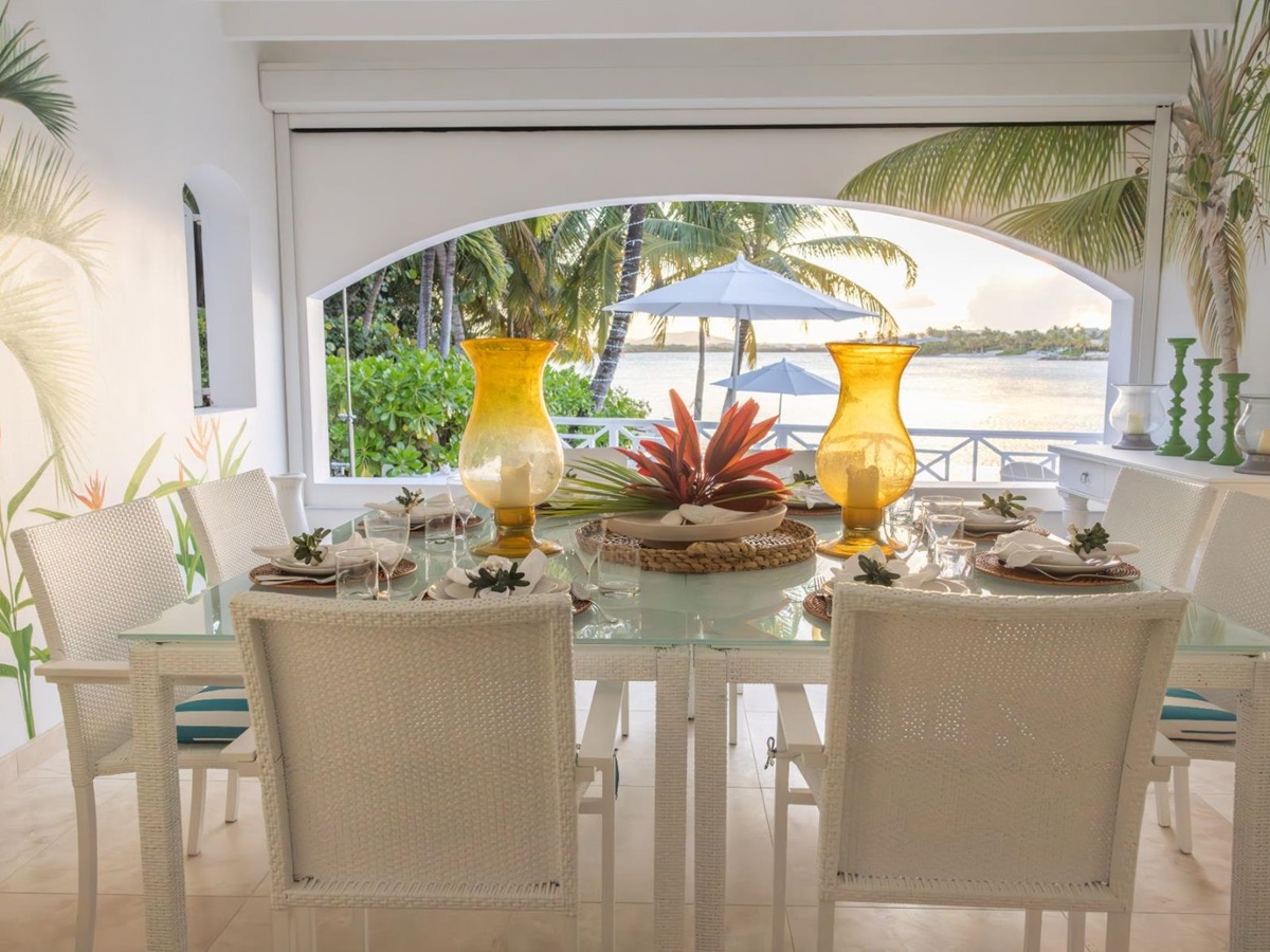 Dining at Sandy Cove, Jumby Bay in Antigua