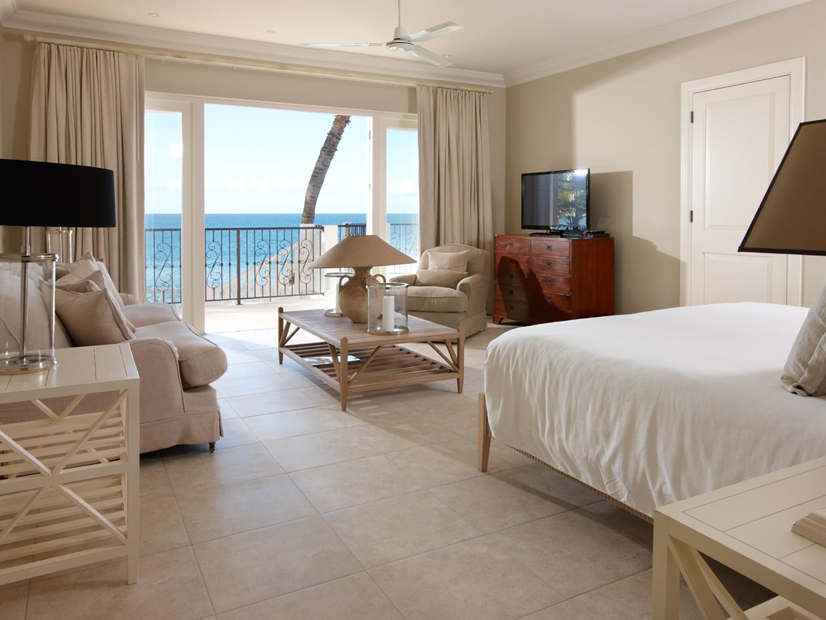 The bedroom at Turtle Cottage in Antigua