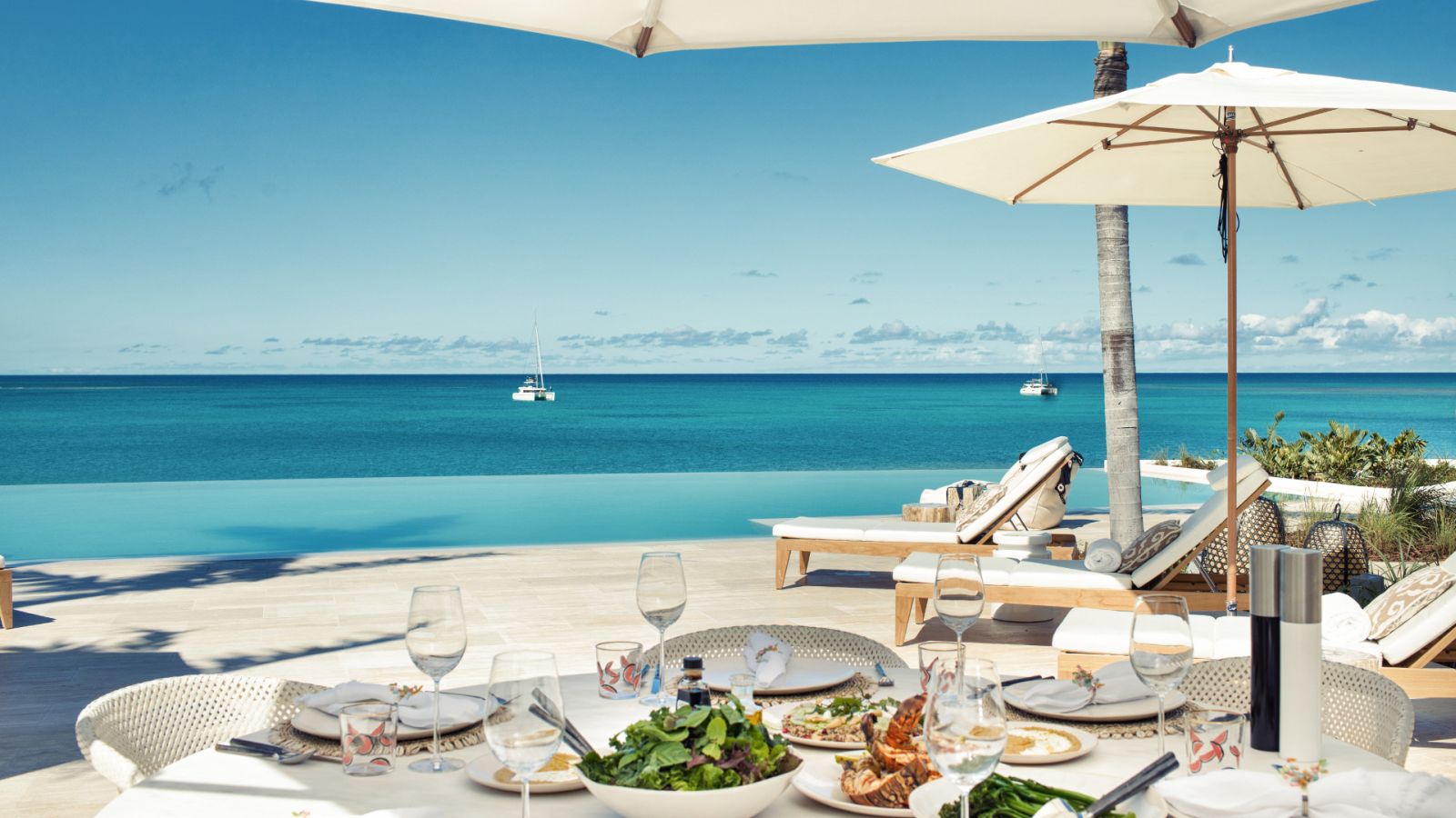 Outdoor dining at Calabash-Jumby Bay in Antigua