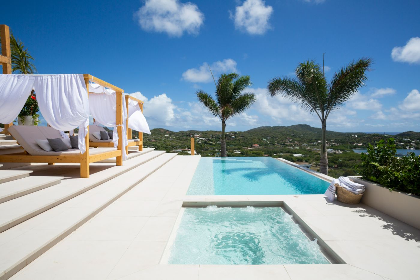 casa-musica-antigua-jacuzzi