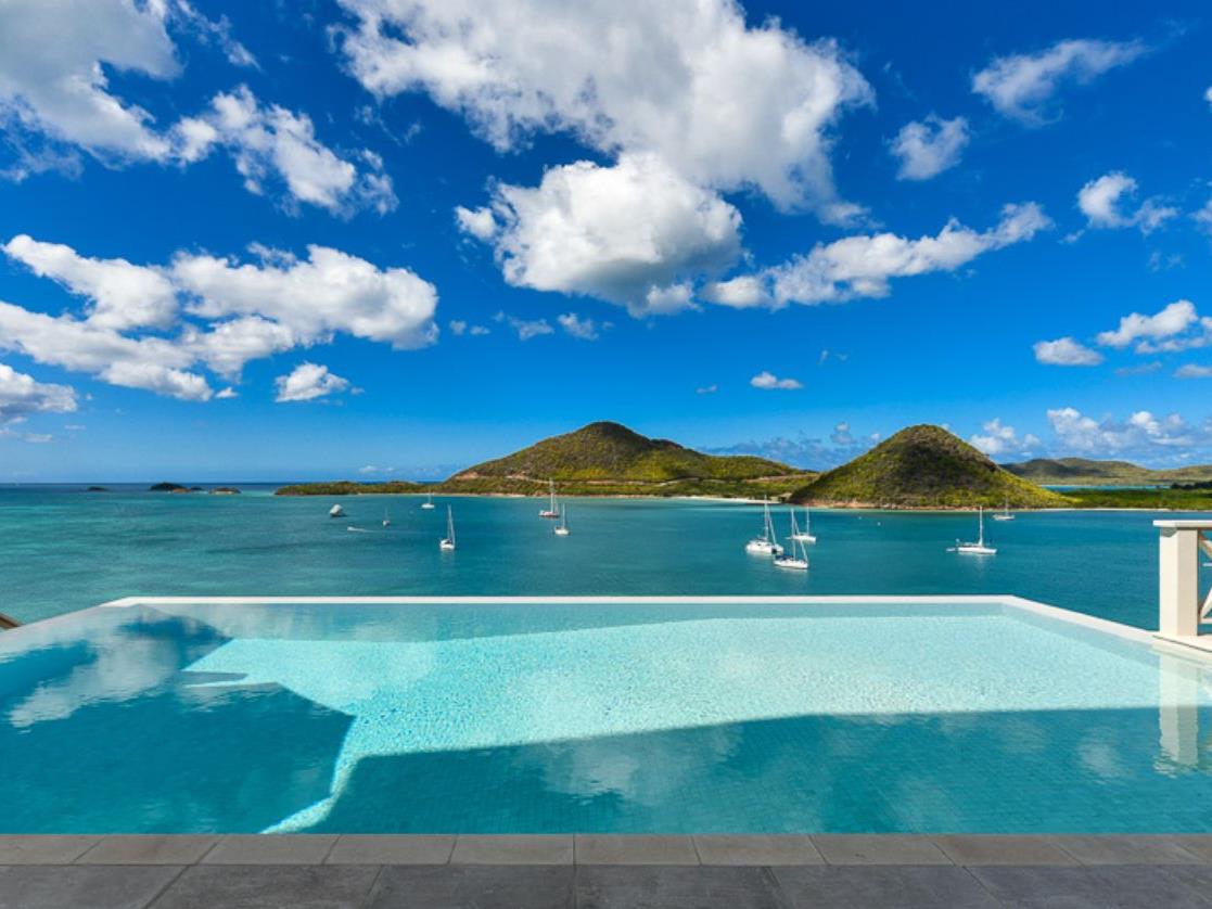Pool at Villa Papillon