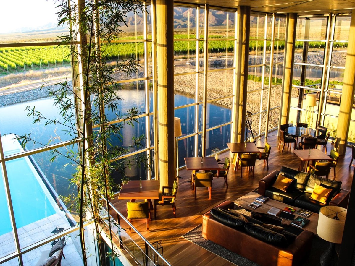 Dining at Casa de Uco Vineyards and Wine Resort in Argentina