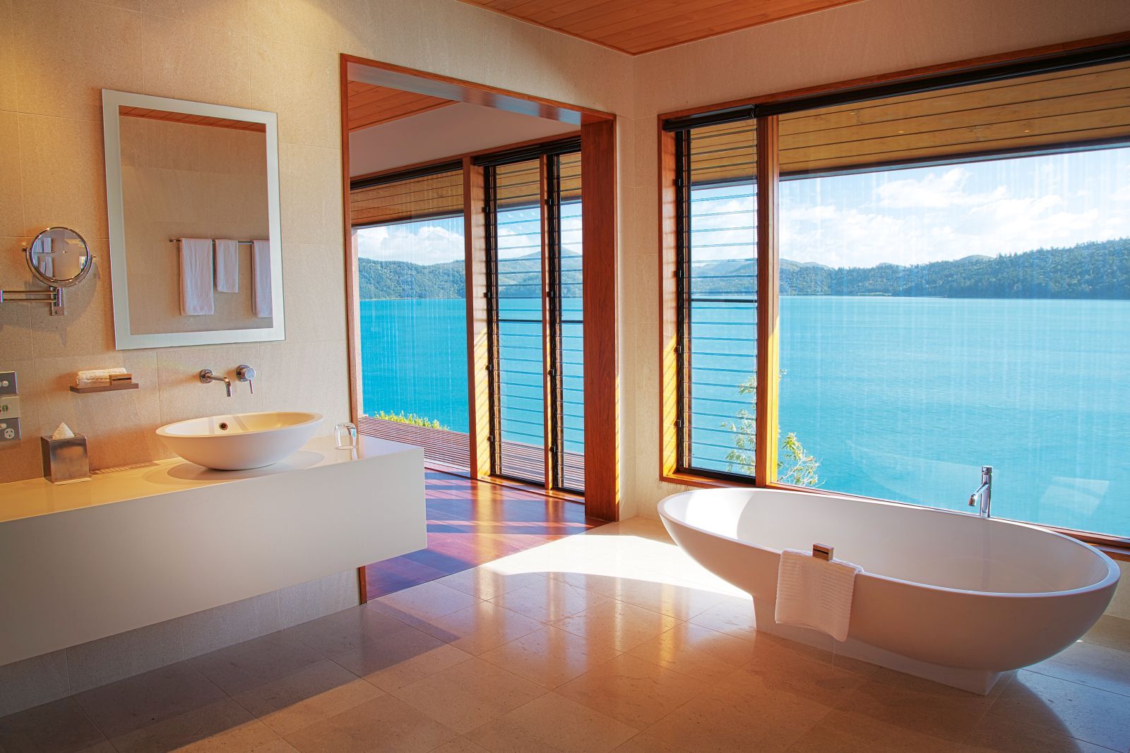 Bathroom at Qualia, Great Barrier Reef in Australia 