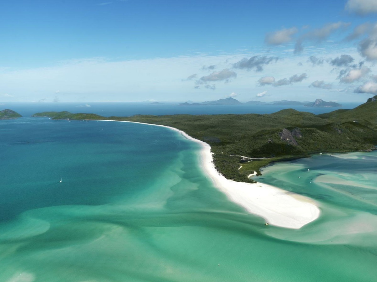 Whitehaven beach at Qualia, Great Barrier Reef in Australia