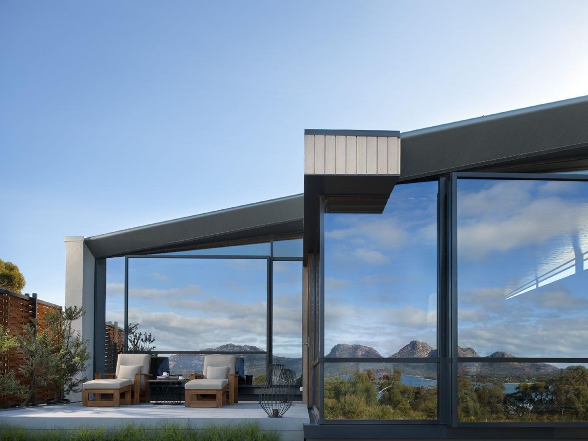 Exterior of a suite at the Saffire Freycinet hotel in Tasmania