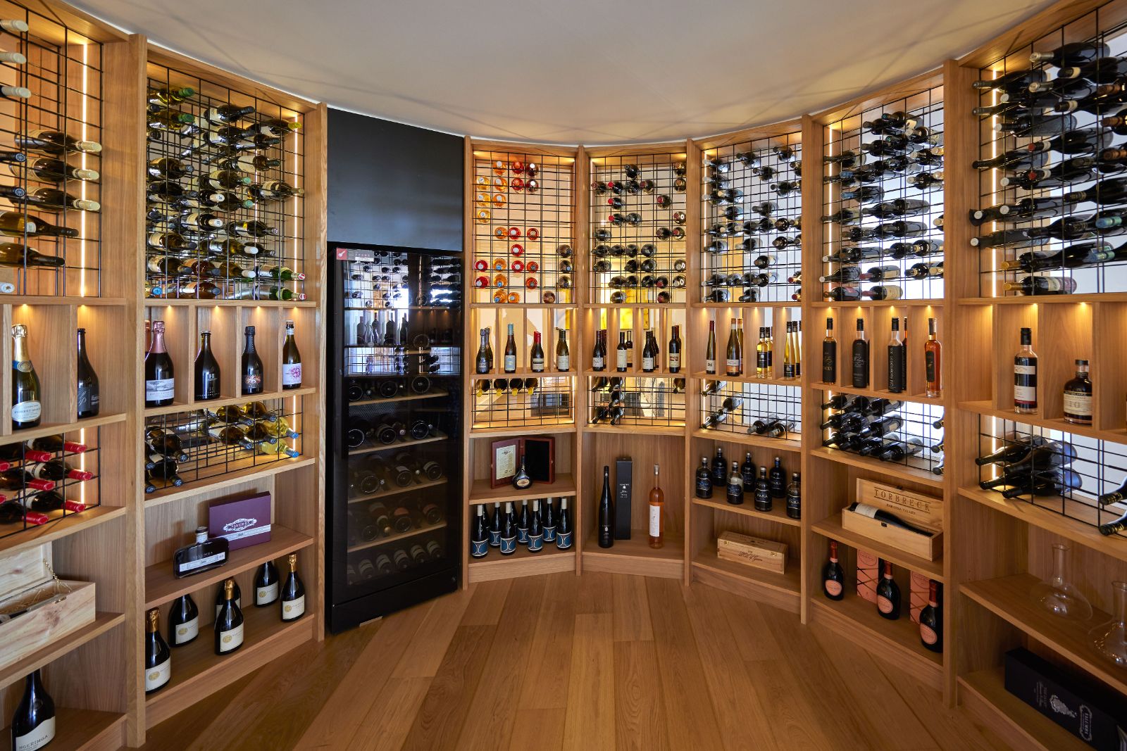 Wine cellar and dining at The Louise Lodge in Australia