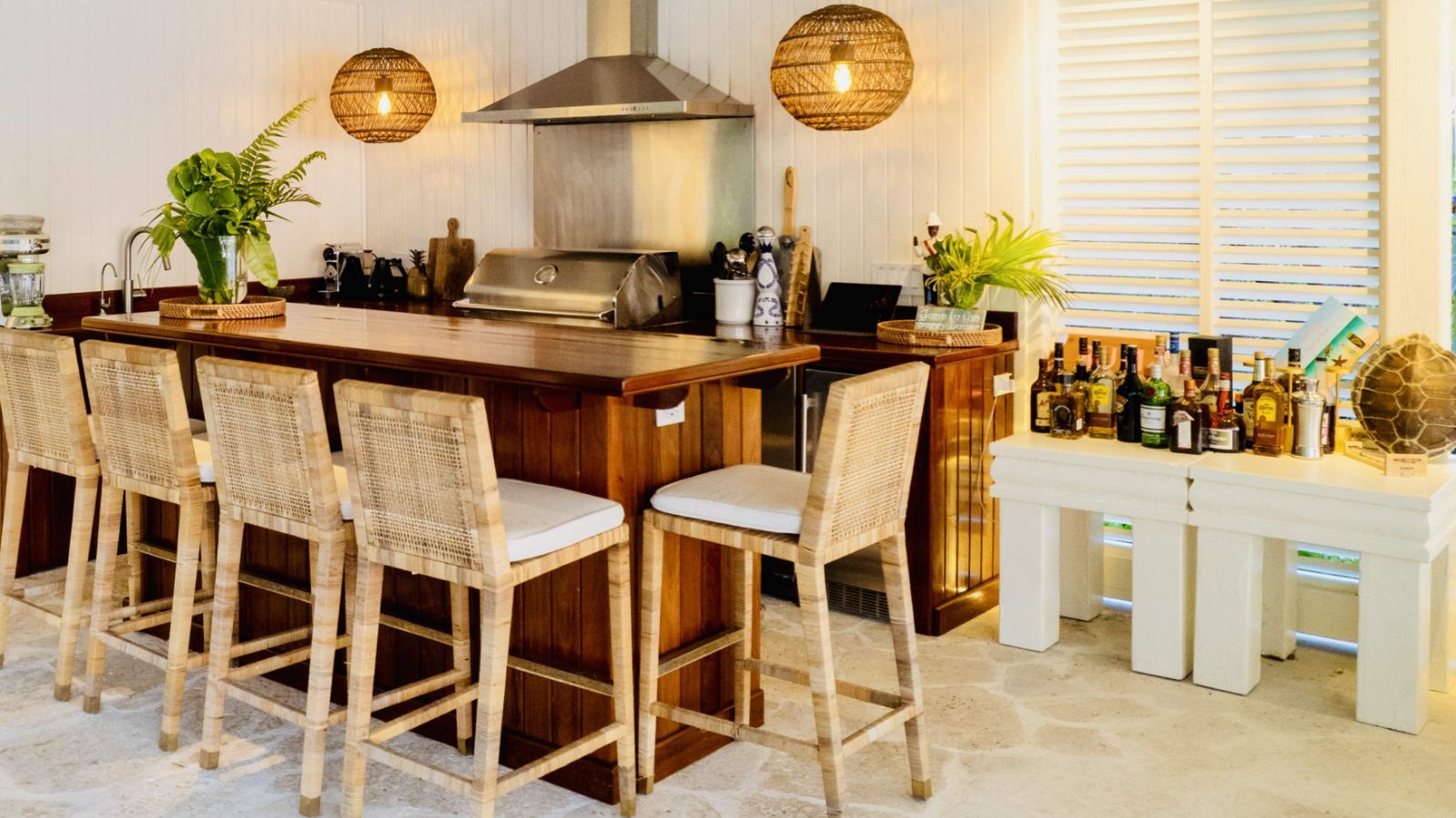 Bar at Beacon Hill Estate in the Bahamas