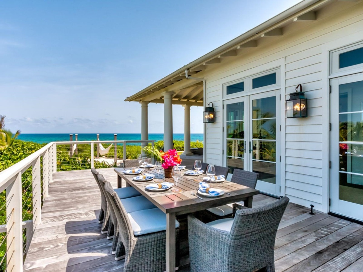 Outdoor Dining at Sea Oats, Elbow Cay in the Bahamas