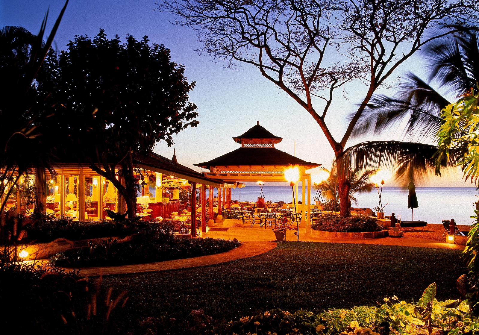 the restaurant at the beach at coral reef club, barbados
