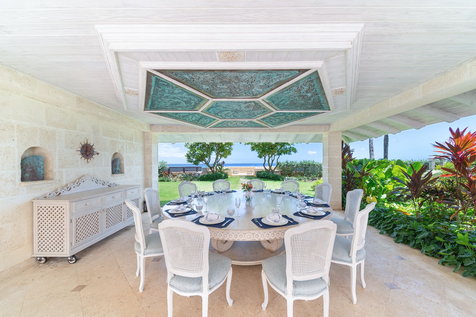 Outdoor dining table at Bachelor Hall in Barbados