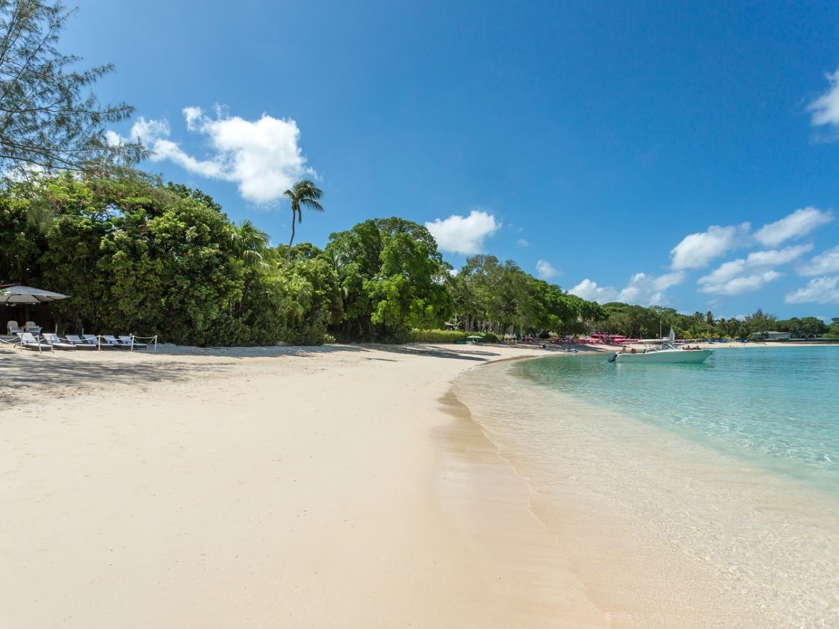 Beach near Bluff House in Barbados