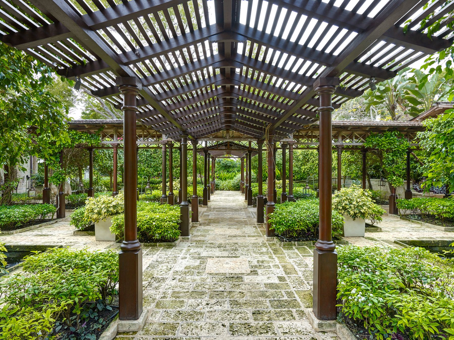 Path through the garden at Laughing Waters in Barbados
