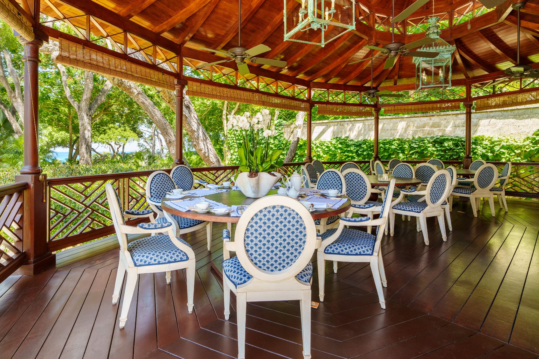 Outdoor dining area at Laughing Waters in Barbados