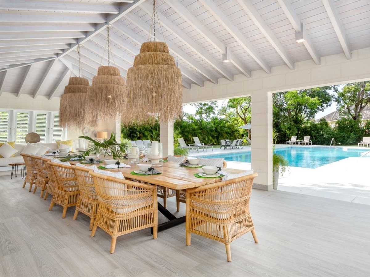 Outdoor Dining at Villa Aama in Barbados