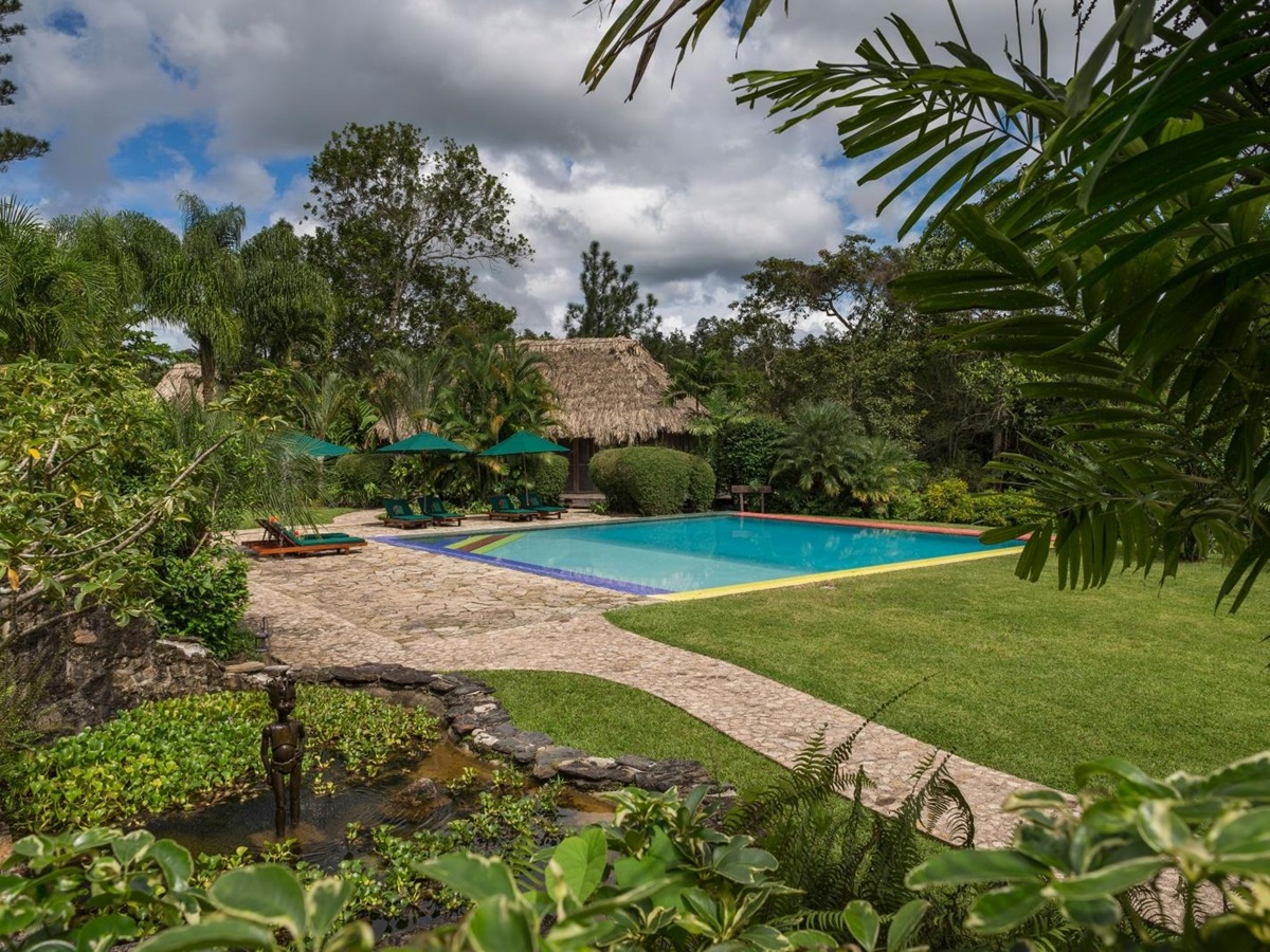 Pool at Blancaneaux Lodge in Belize