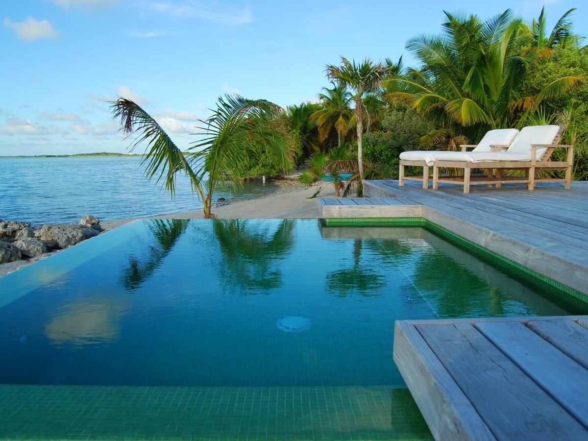 Pool at Cayo Espanto in Belize
