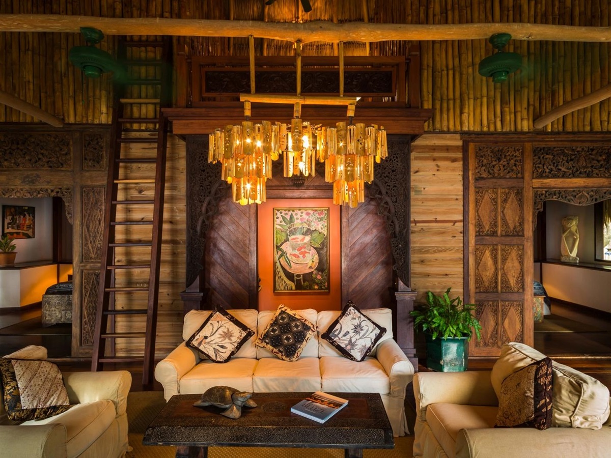 Lounge at Turtle Inn in Belize