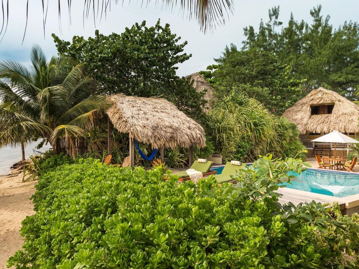 Pool at Turtle Inn in Belize