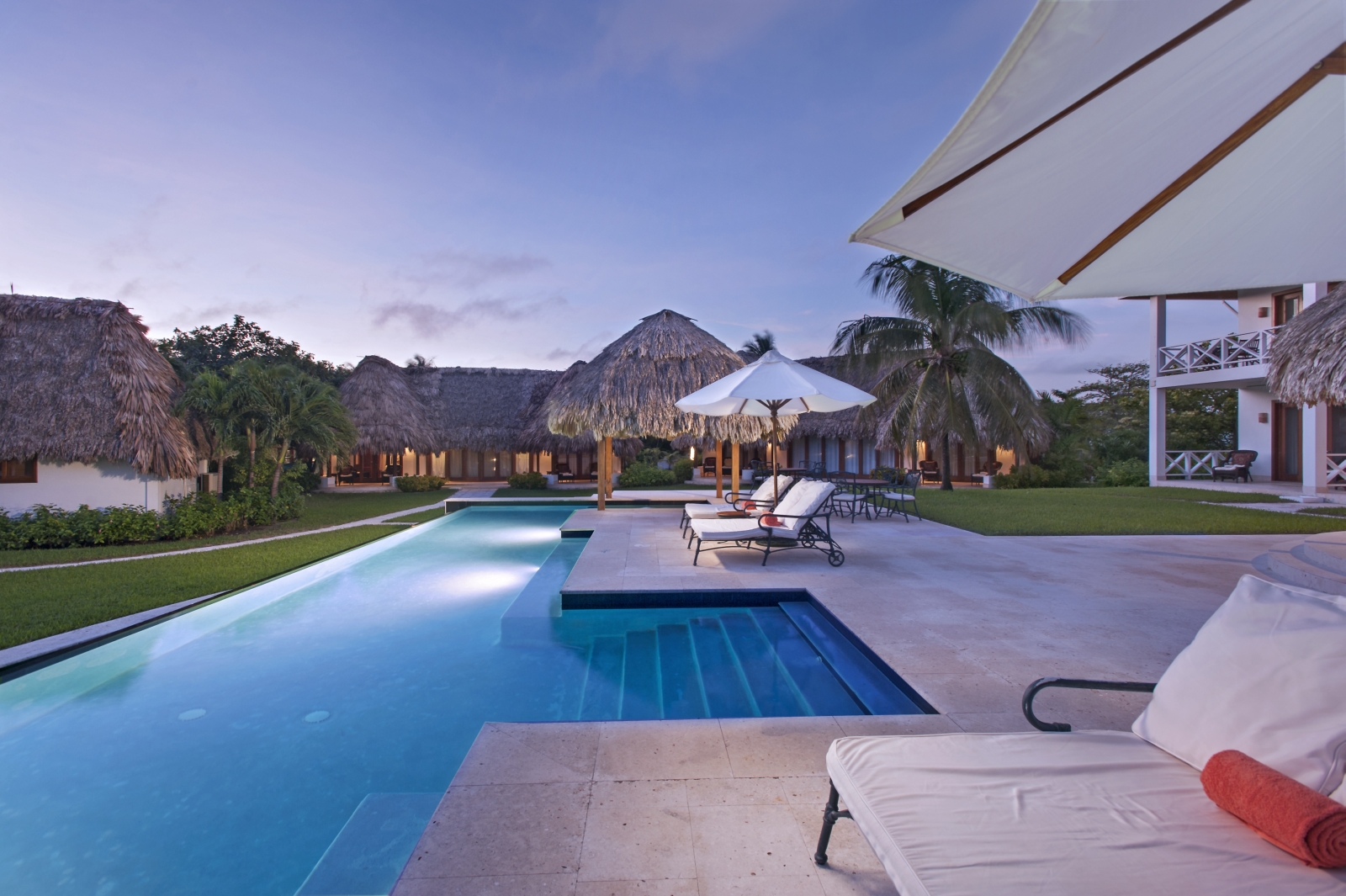 Pool at Victoria House in Belize