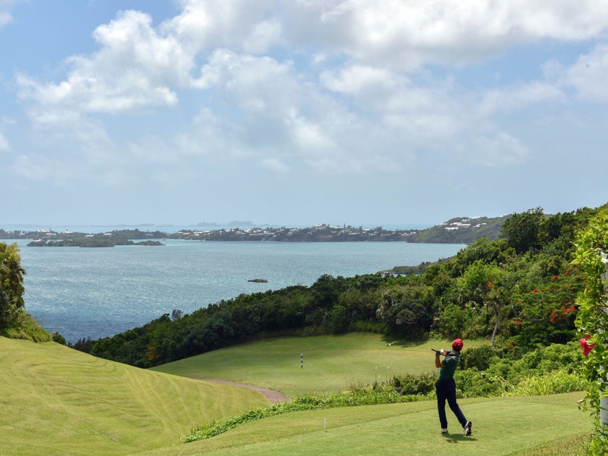 Golf course at the Rosewood Bermuda